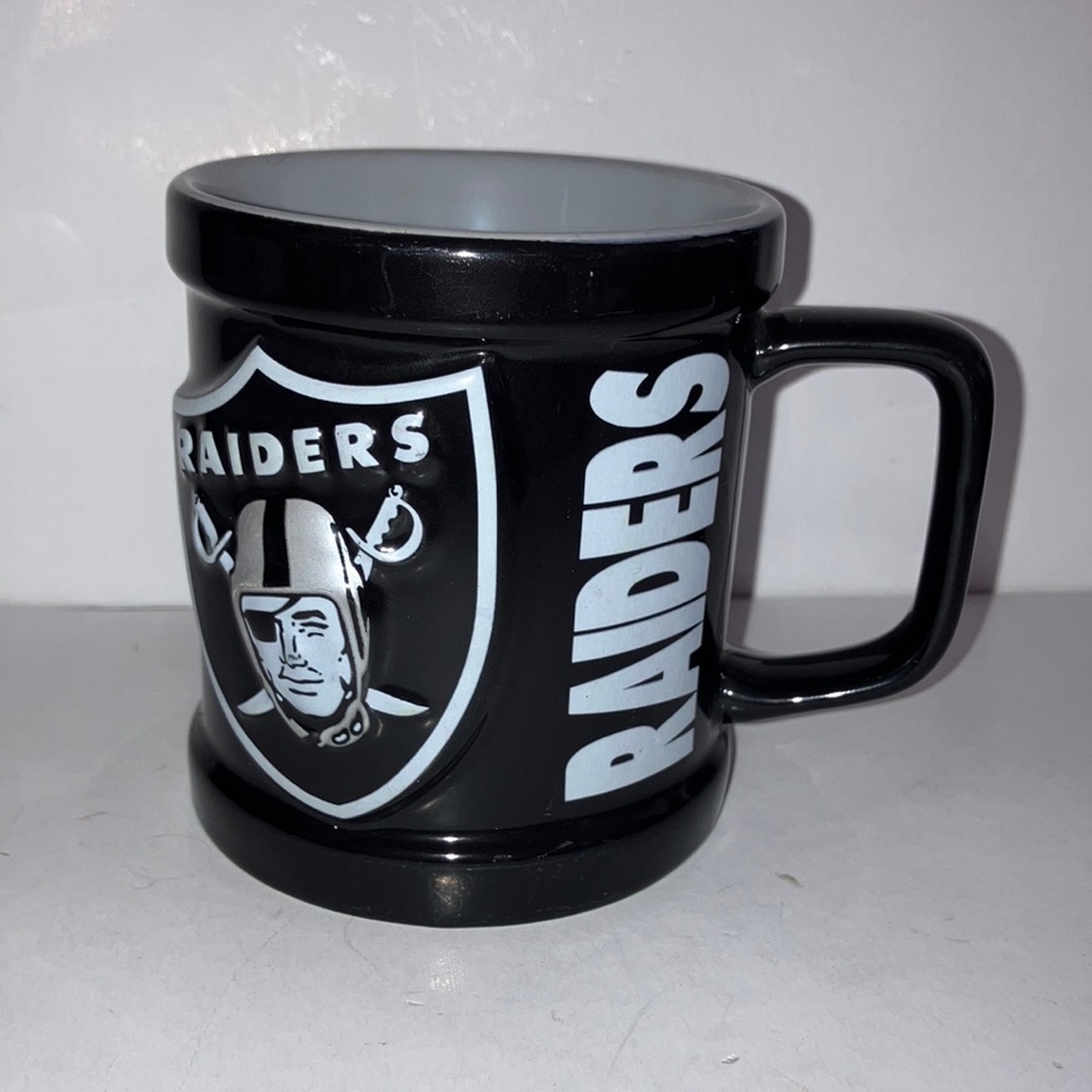 Raiders Black and White Mug with‎ Iconic Logo